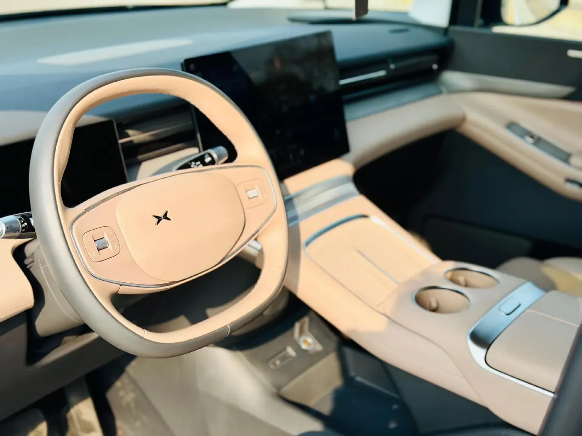 2025 Xpeng X9 BEV,autocango,china used car exporter,china ev exporter,chinese used car exporter,chinese used ev exporter