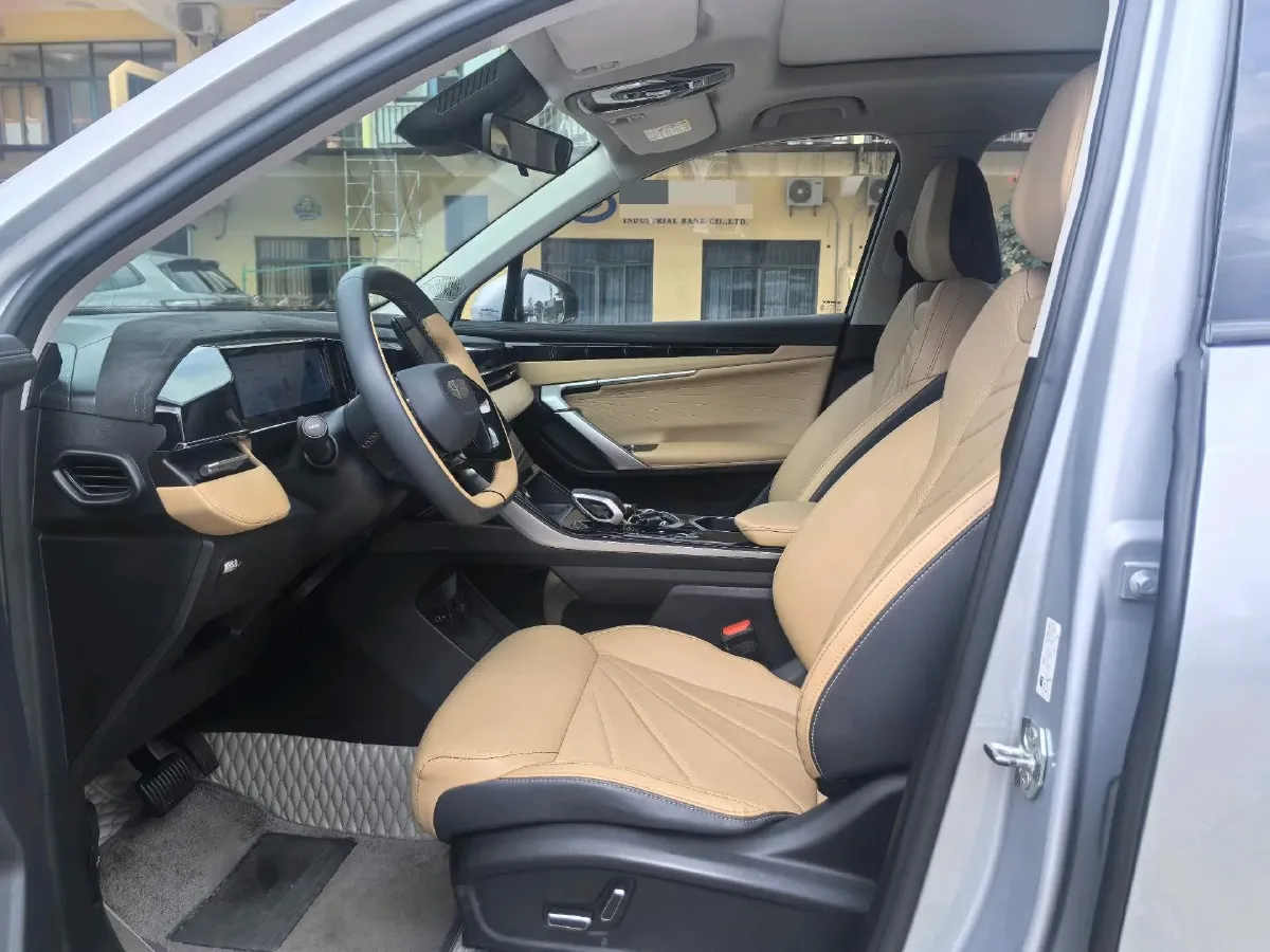 2023 Geely StarRay 1.5T 181HP L4 7DCT,autocango,china used car exporter,china ev exporter,chinese used car exporter,chinese used ev exporter