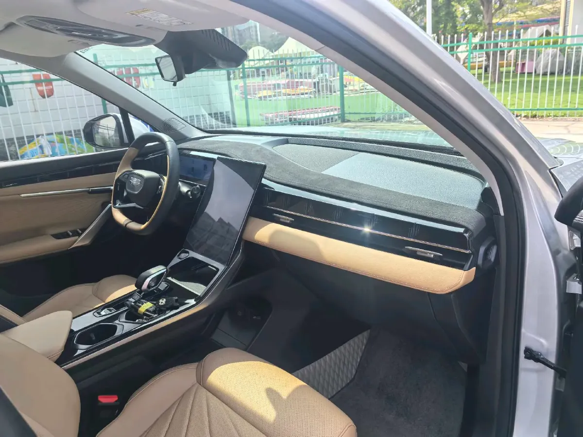 2023 Geely StarRay 1.5T 181HP L4 7DCT,autocango,china used car exporter,china ev exporter,chinese used car exporter,chinese used ev exporter