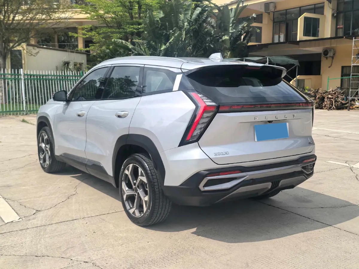2023 Geely StarRay 1.5T 181HP L4 7DCT,autocango,china used car exporter,china ev exporter,chinese used car exporter,chinese used ev exporter