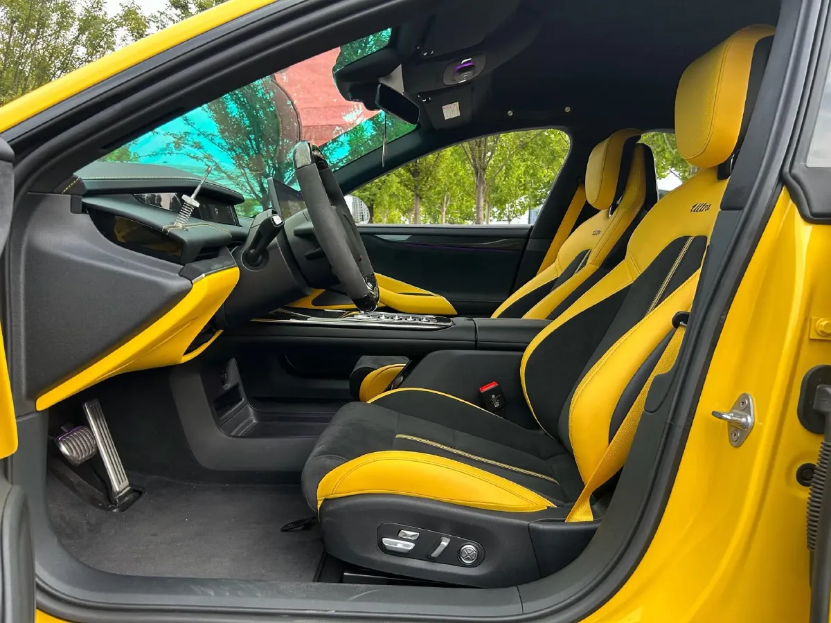 2025 MI SU7 Ultra BEV 93.7KWH,autocango,china used car exporter,china ev exporter,chinese used car exporter,chinese used ev exporter