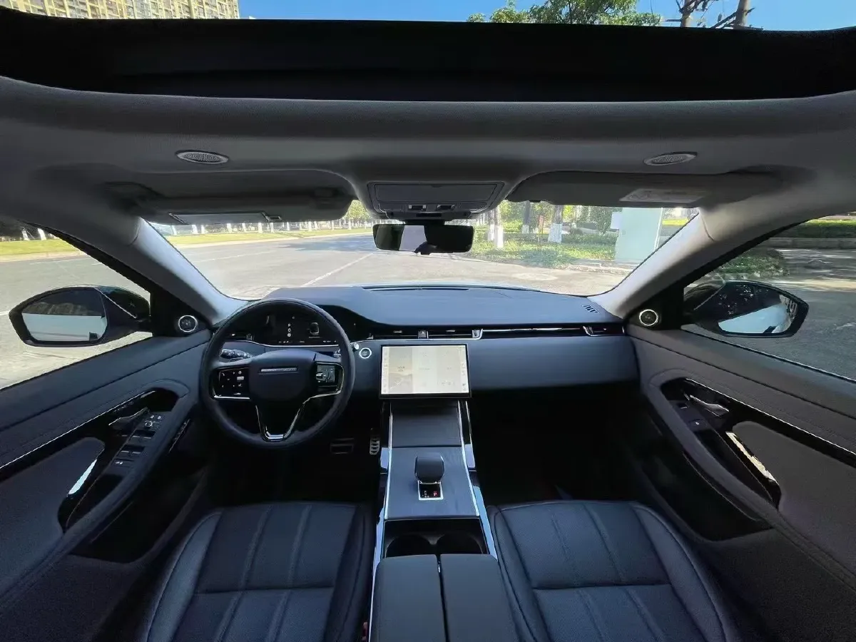 2024 Land Rover Range Rover Evoque 2.0T 249HP L4 9AT,autocango,china used car exporter,china ev exporter,chinese used car exporter,chinese used ev exporter