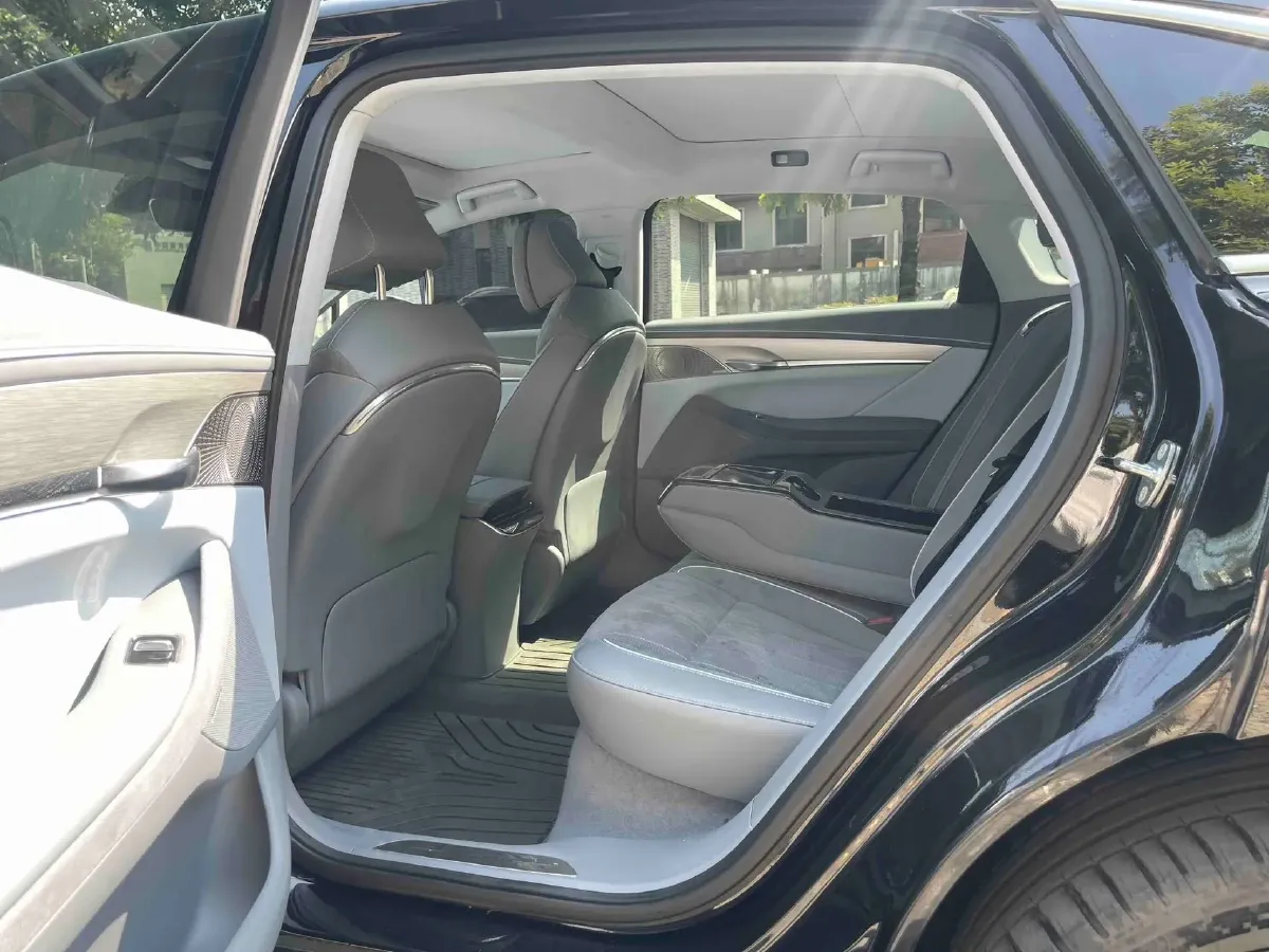 2023 Voyah ZhuiGuang BEV 108.73KWH,autocango,china used car exporter,china ev exporter,chinese used car exporter,chinese used ev exporter