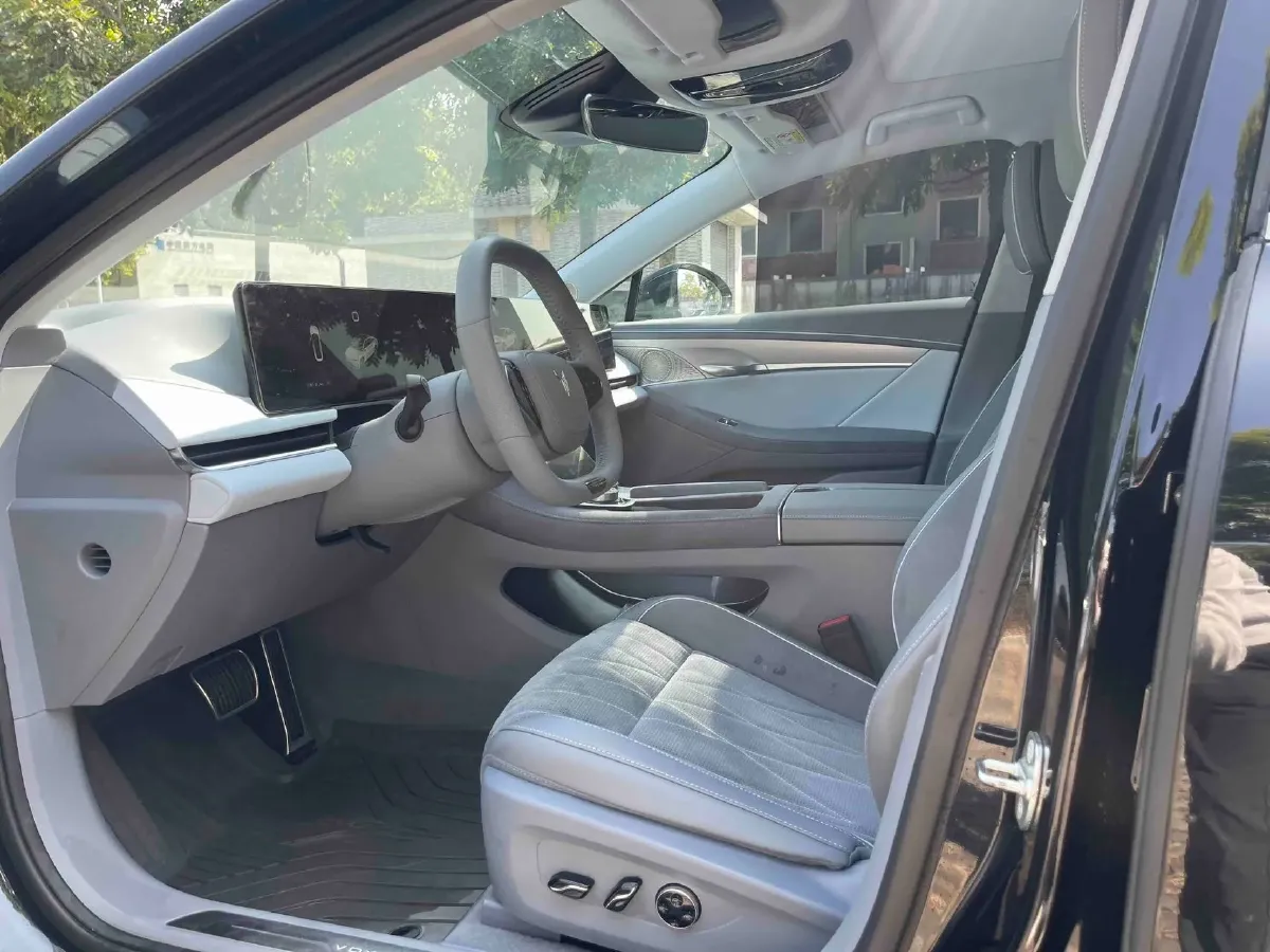 2023 Voyah ZhuiGuang BEV 108.73KWH,autocango,china used car exporter,china ev exporter,chinese used car exporter,chinese used ev exporter