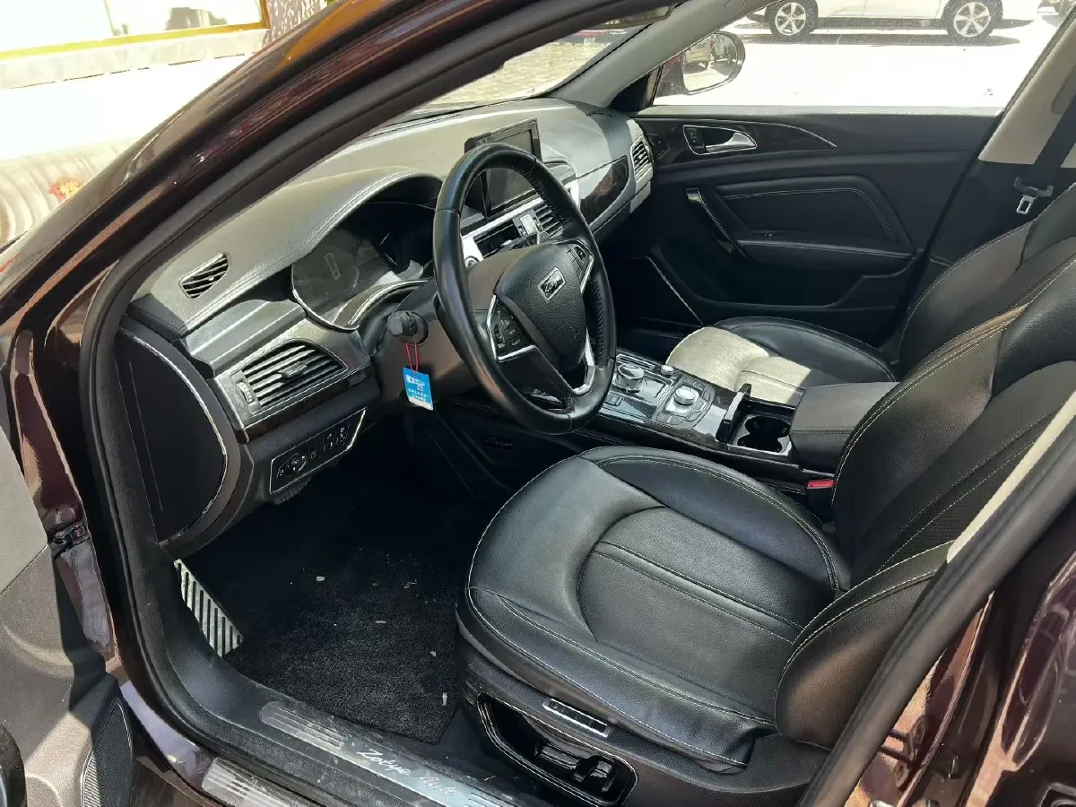 2018 Zotye Z700 1.8T 177HP L4 6DCT,autocango,china used car exporter,china ev exporter,chinese used car exporter,chinese used ev exporter