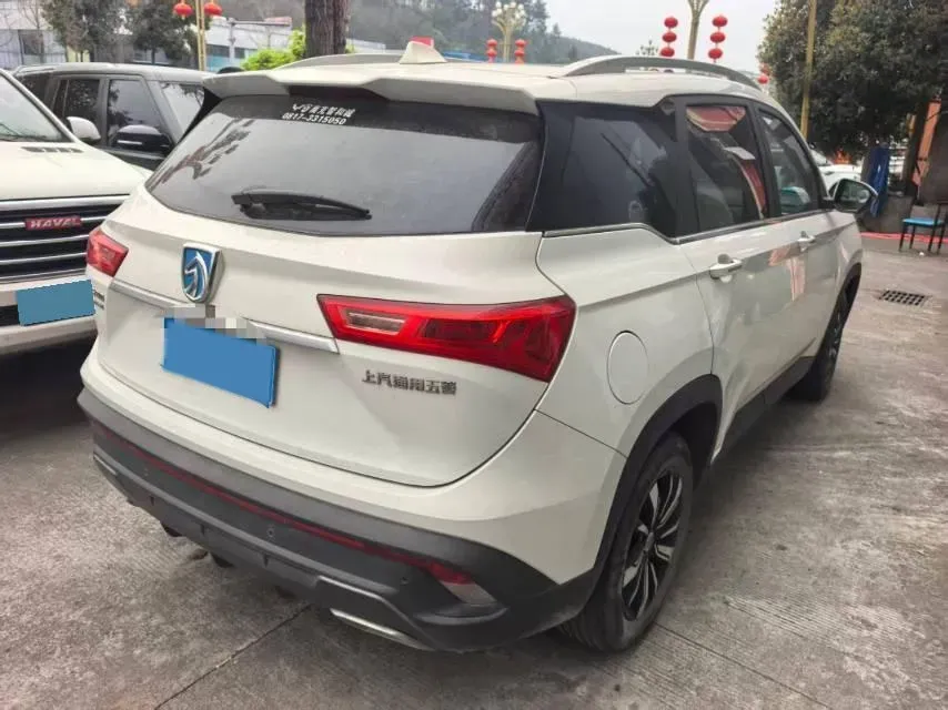 2018 BaoJun 530 1.5T 150HP L4 6MT,autocango,china used car exporter,china ev exporter,chinese used car exporter,chinese used ev exporter