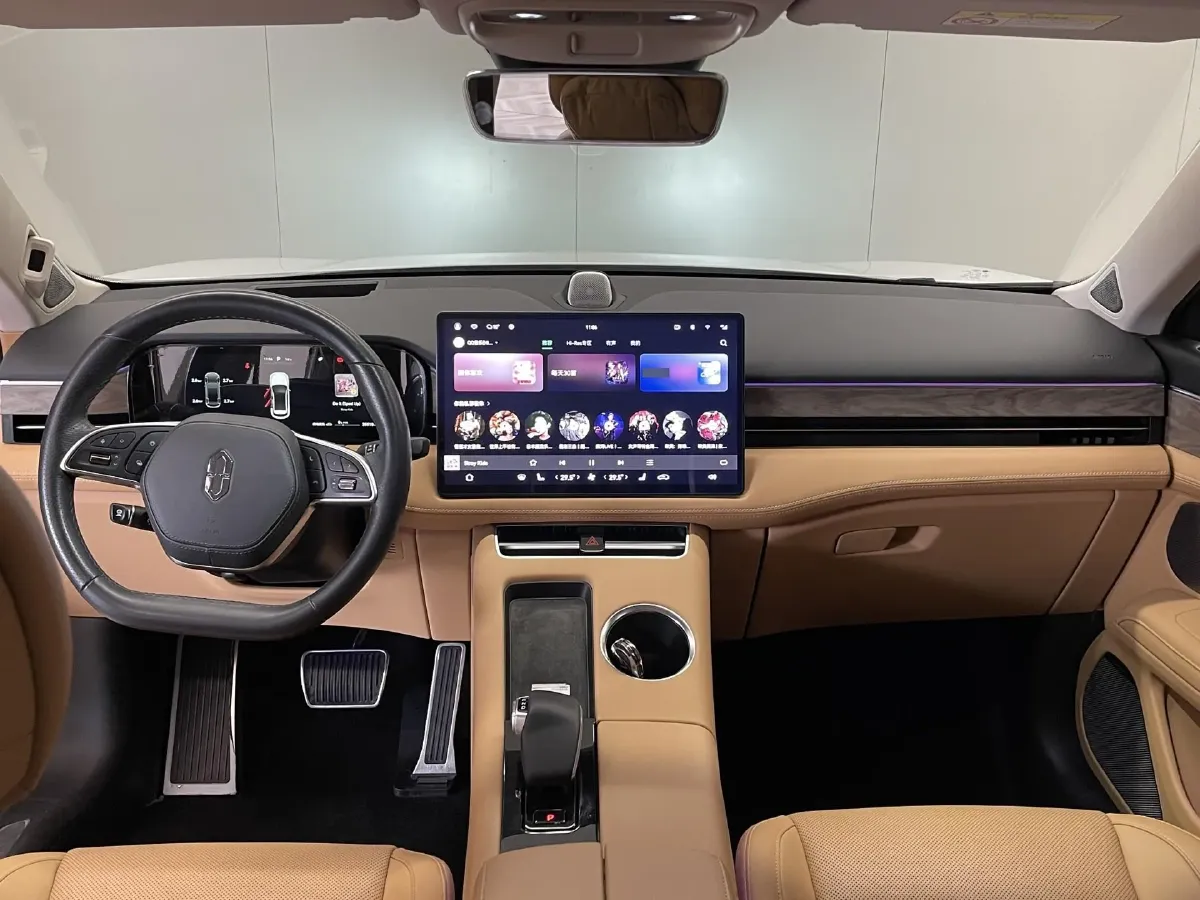 2022 JMC YuHu 7 2.0T 141HP L4 8AT,autocango,china used car exporter,china ev exporter,chinese used car exporter,chinese used ev exporter