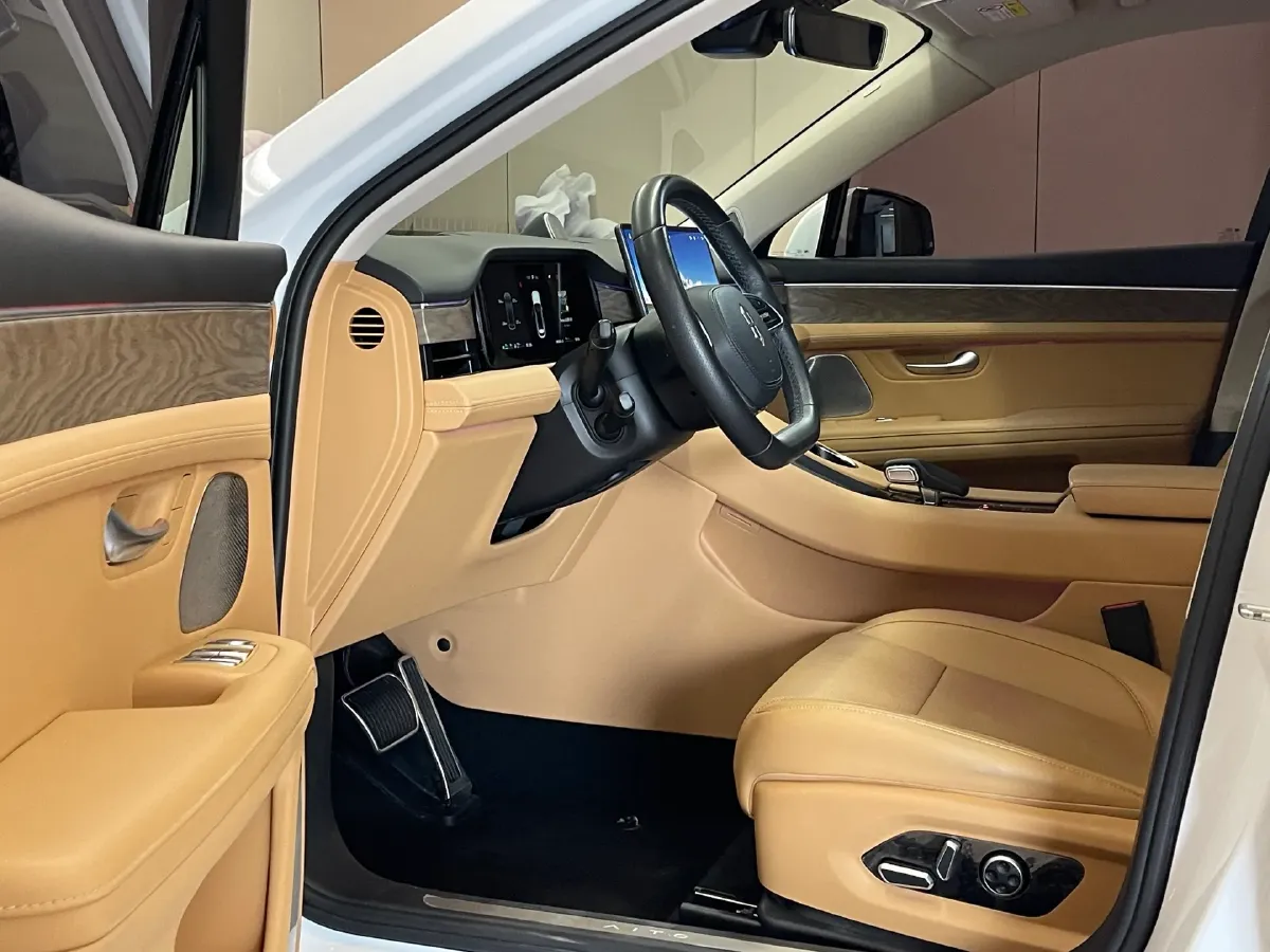 2022 JMC YuHu 7 2.0T 141HP L4 8AT,autocango,china used car exporter,china ev exporter,chinese used car exporter,chinese used ev exporter