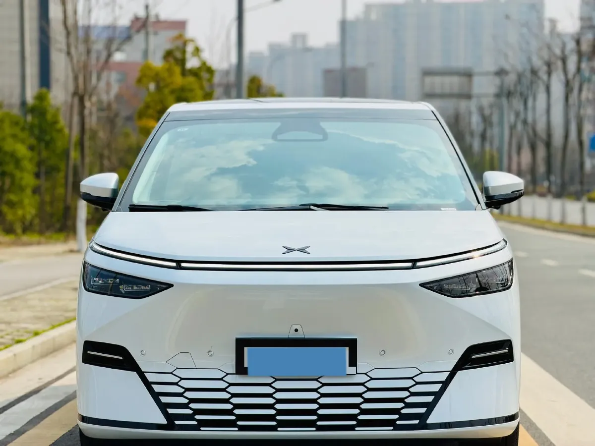 2025 Xpeng X9 BEV,autocango,china used car exporter,china ev exporter,chinese used car exporter,chinese used ev exporter
