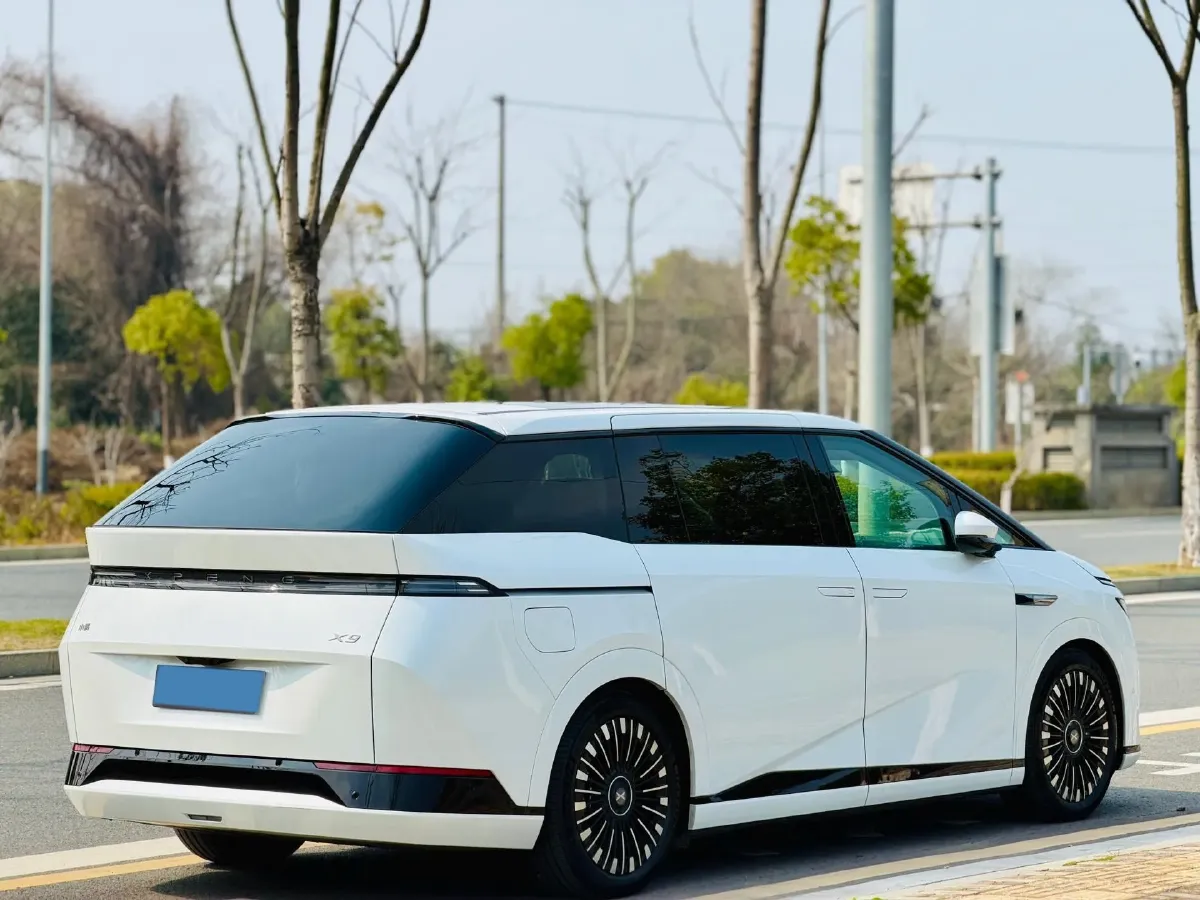 2025 Xpeng X9 BEV,autocango,china used car exporter,china ev exporter,chinese used car exporter,chinese used ev exporter