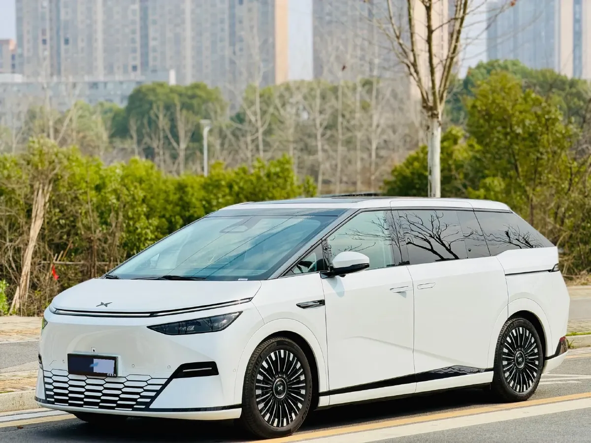 2025 Xpeng X9 BEV,autocango,china used car exporter,china ev exporter,chinese used car exporter,chinese used ev exporter