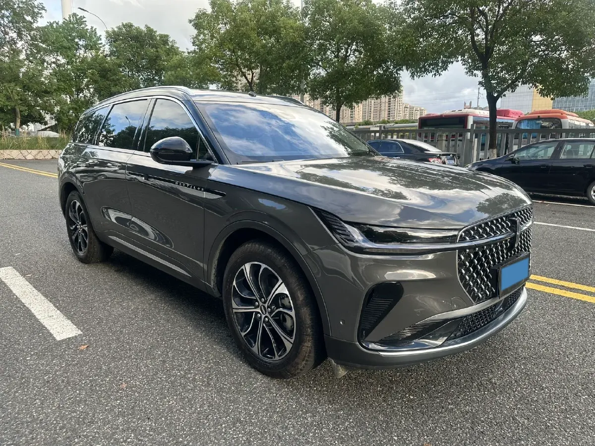 2023 Lincoln Nautilus 2.0T 261HP L4 8AT,autocango,china used car exporter,china ev exporter,chinese used car exporter,chinese used ev exporter