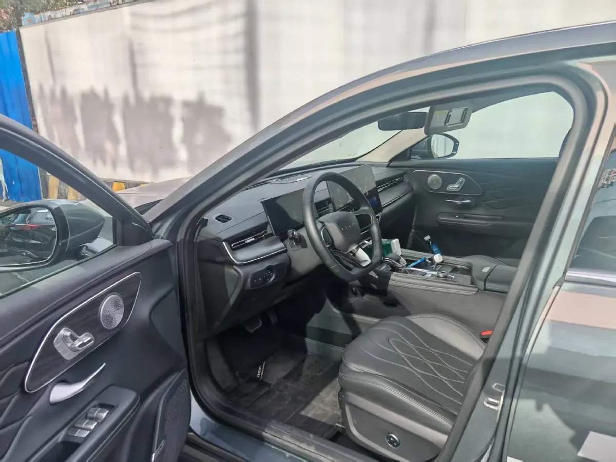 2025 Chery Arrizo 8 Pro 1.6T 197HP L4 7DCT,autocango,china used car exporter,china ev exporter,chinese used car exporter,chinese used ev exporter