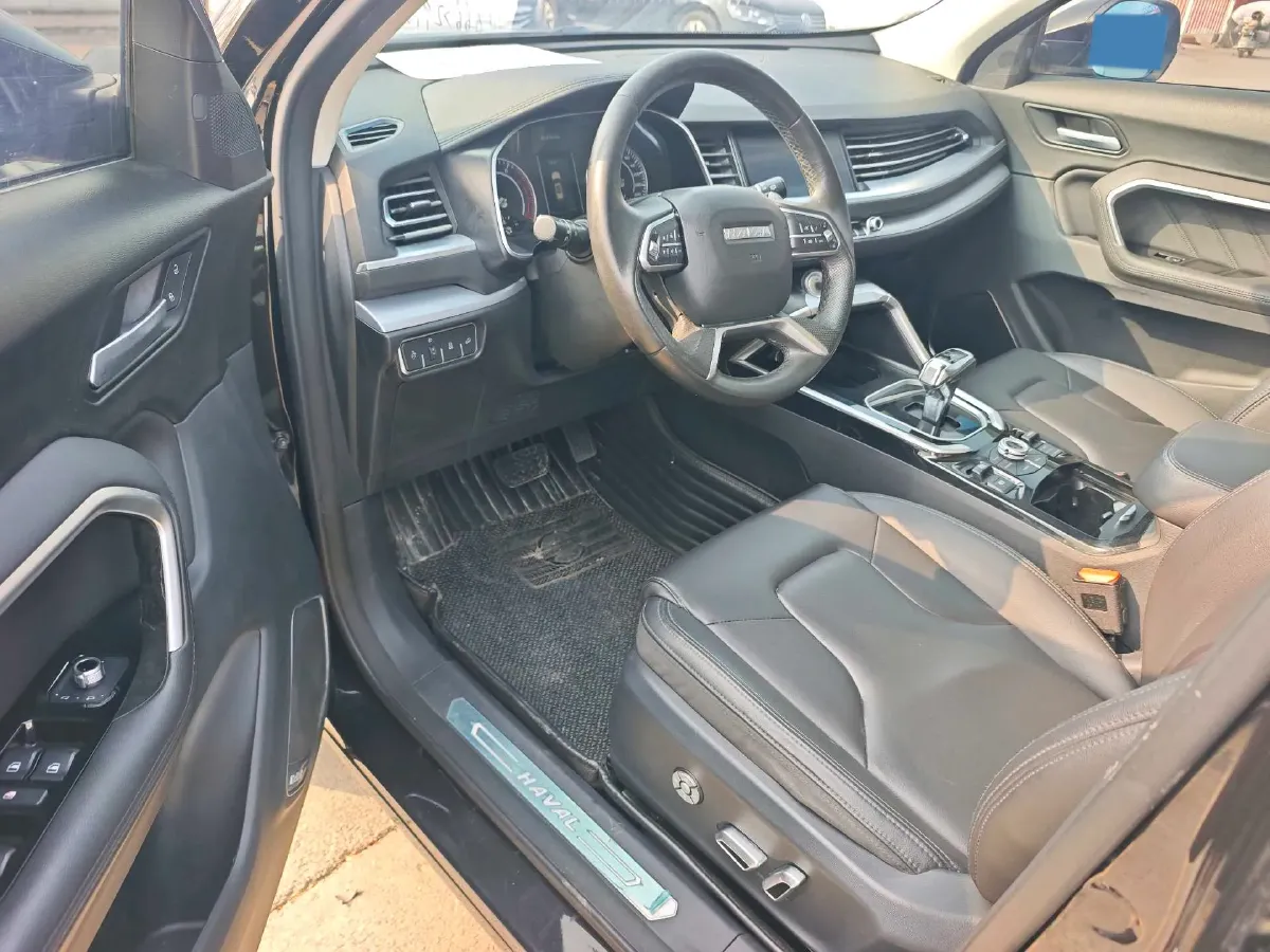 2017 Haval H6 2.0T 197HP L4 7DCT,autocango,china used car exporter,china ev exporter,chinese used car exporter,chinese used ev exporter