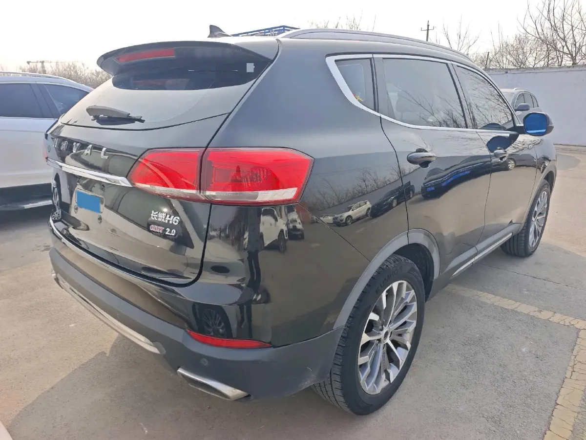 2017 Haval H6 2.0T 197HP L4 7DCT,autocango,china used car exporter,china ev exporter,chinese used car exporter,chinese used ev exporter