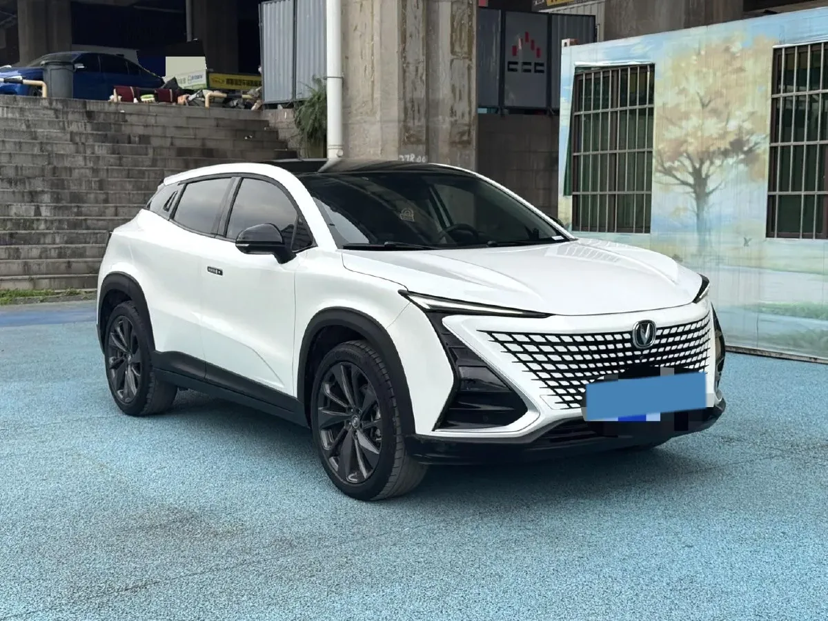 2020 ChangAn UNI-T 1.5T 180HP L4 7DCT,autocango,china used car exporter,china ev exporter,chinese used car exporter,chinese used ev exporter