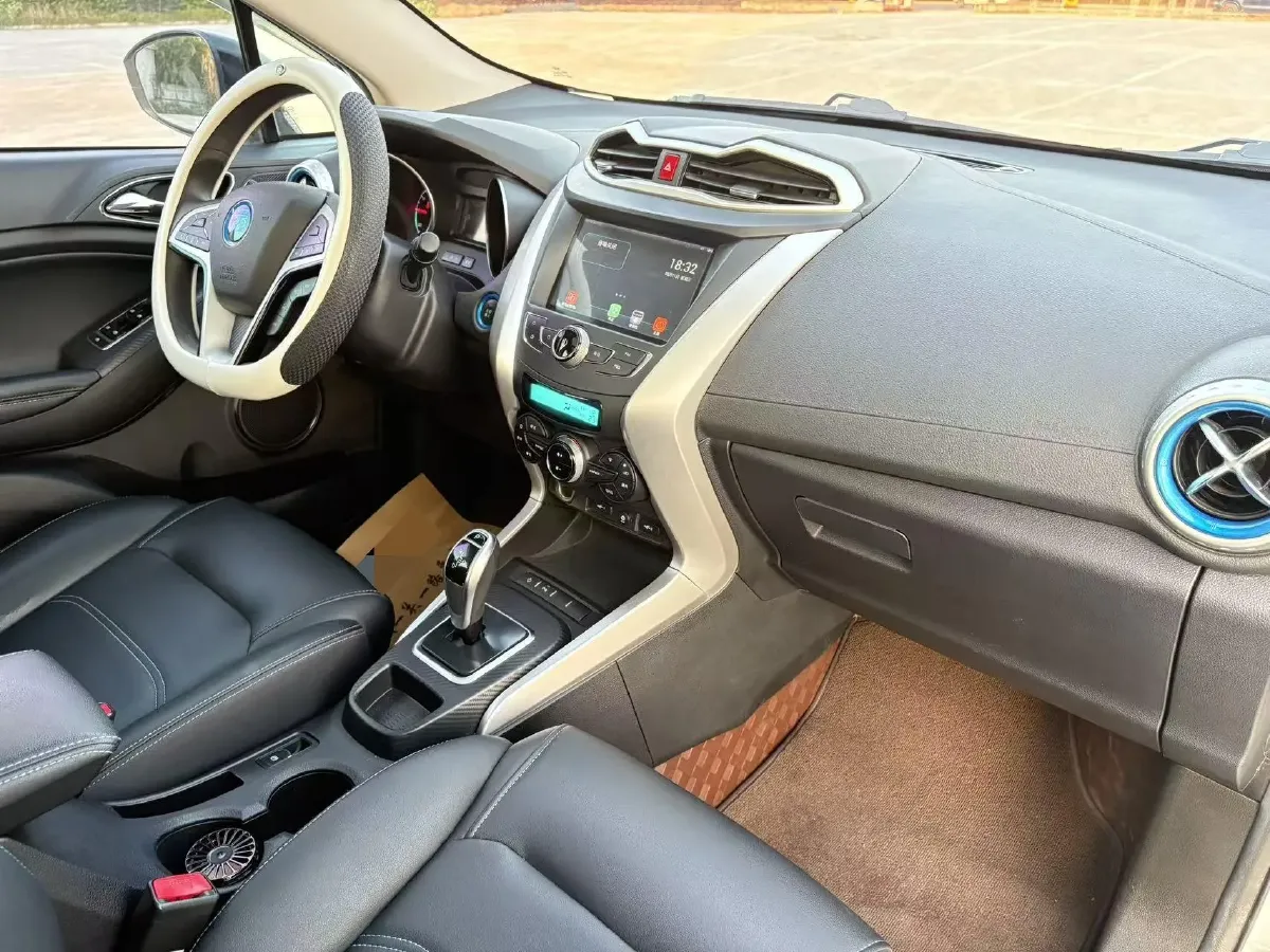 2018 BYD Yuan BEV 42KWH,autocango,china used car exporter,china ev exporter,chinese used car exporter,chinese used ev exporter