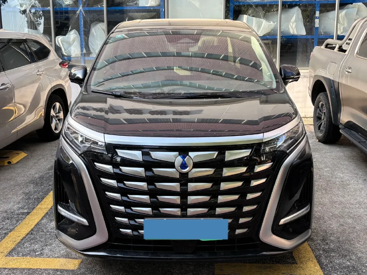 2022 BMW X2 2.0T 192HP L4 8AT,autocango,china used car exporter,china ev exporter,chinese used car exporter,chinese used ev exporter