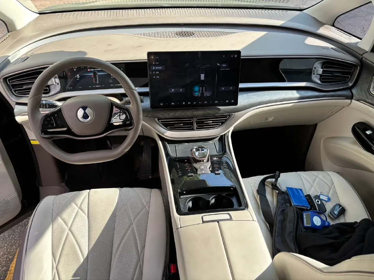 2022 BMW X2 2.0T 192HP L4 8AT,autocango,china used car exporter,china ev exporter,chinese used car exporter,chinese used ev exporter