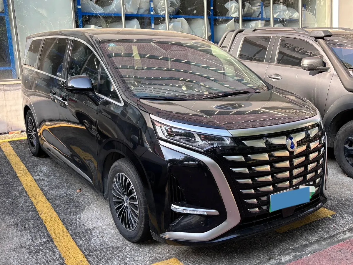 2022 BMW X2 2.0T 192HP L4 8AT,autocango,china used car exporter,china ev exporter,chinese used car exporter,chinese used ev exporter