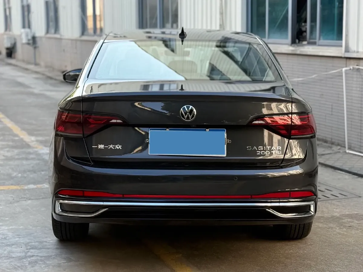 2023 Volkswagen Sagitar 1.2T 116HP L4 7DCT,autocango,china used car exporter,china ev exporter,chinese used car exporter,chinese used ev exporter
