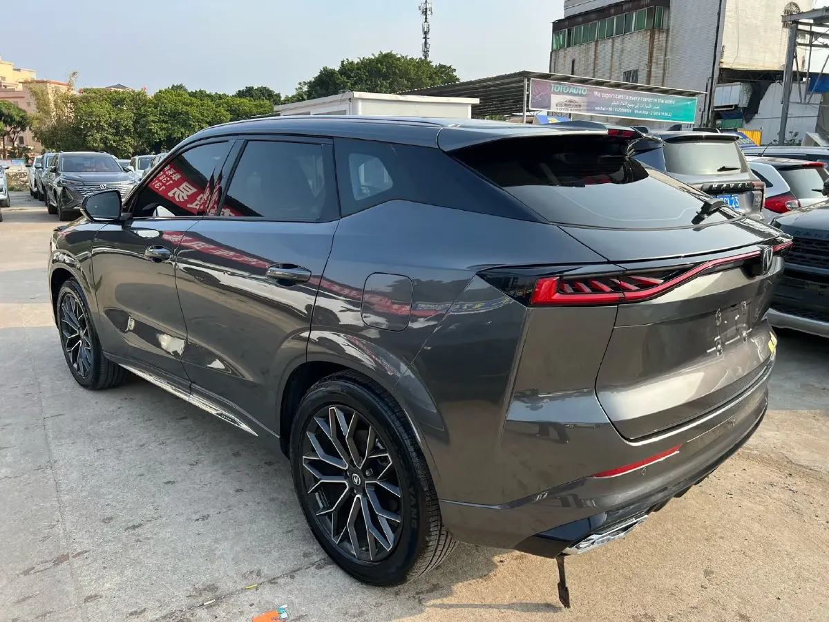 2025 ChangAn UNI-Z 1.5T 188HP L4 7DCT,autocango,china used car exporter,china ev exporter,chinese used car exporter,chinese used ev exporter