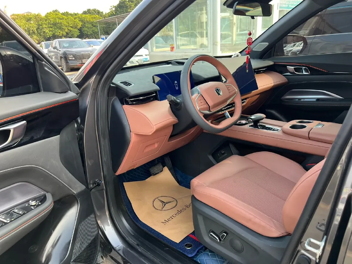 2025 ChangAn UNI-Z 1.5T 188HP L4 7DCT,autocango,china used car exporter,china ev exporter,chinese used car exporter,chinese used ev exporter