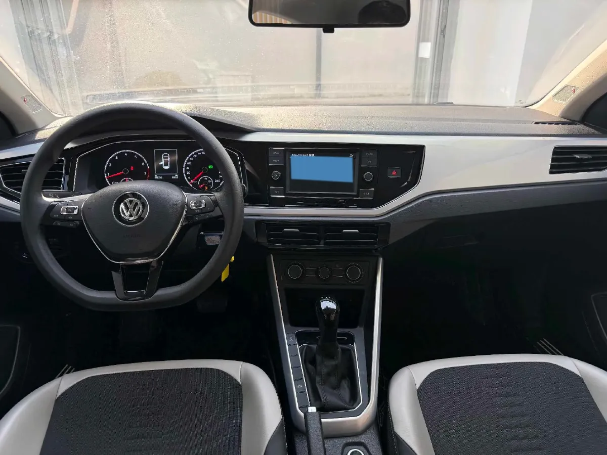2019 Volkswagen Polo 1.5L 113HP L4 6AT,autocango,china used car exporter,china ev exporter,chinese used car exporter,chinese used ev exporter