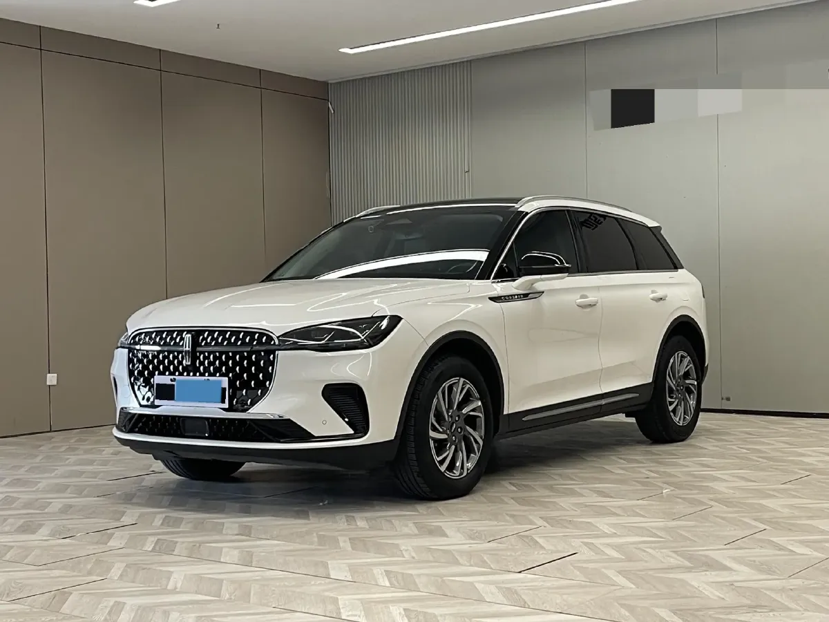 2023 Lincoln Corsair 2.0T 261HP L4 8AT,autocango,china used car exporter,china ev exporter,chinese used car exporter,chinese used ev exporter