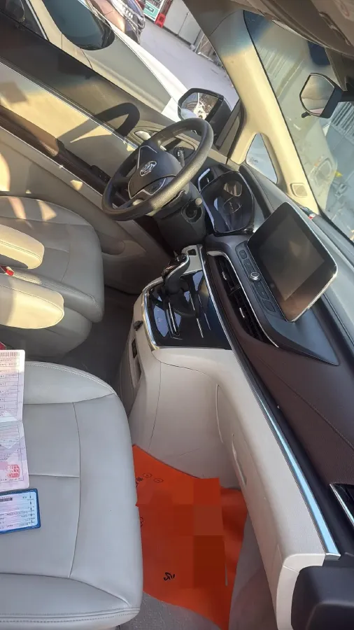 2021 Buick GL8 2.0T 237HP L4 9AT,autocango,china used car exporter,china ev exporter,chinese used car exporter,chinese used ev exporter