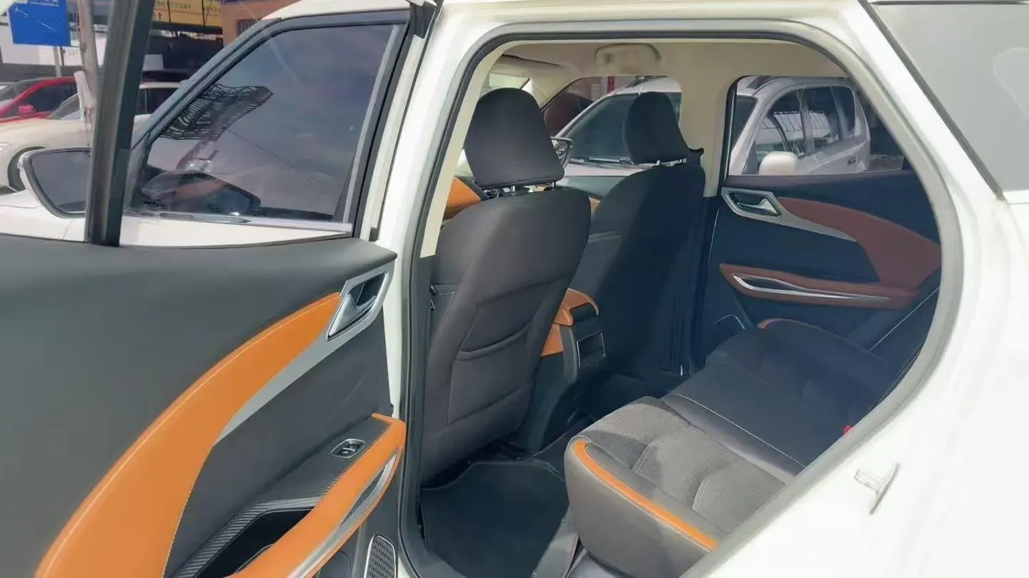 2018 Zotye T300 1.5L 112HP L4 CVT,autocango,china used car exporter,china ev exporter,chinese used car exporter,chinese used ev exporter