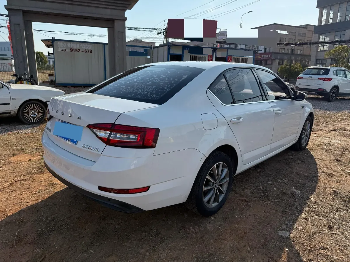 2019 Skoda Octavia 1.5L 116HP L4 6AT,autocango,china used car exporter,china ev exporter,chinese used car exporter,chinese used ev exporter