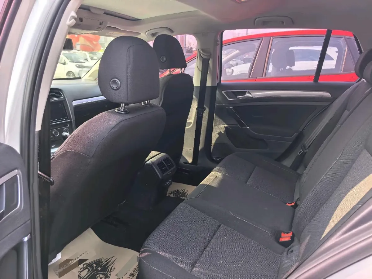 2019 Volkswagen Golf 1.2T 116HP L4 7DCT,autocango,china used car exporter,china ev exporter,chinese used car exporter,chinese used ev exporter