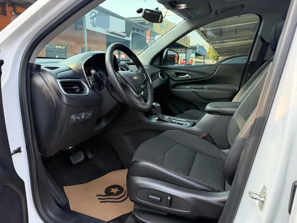 2018 Chevrolet Equinox 1.5T 180HP L4 6AT,autocango,china used car exporter,china ev exporter,chinese used car exporter,chinese used ev exporter