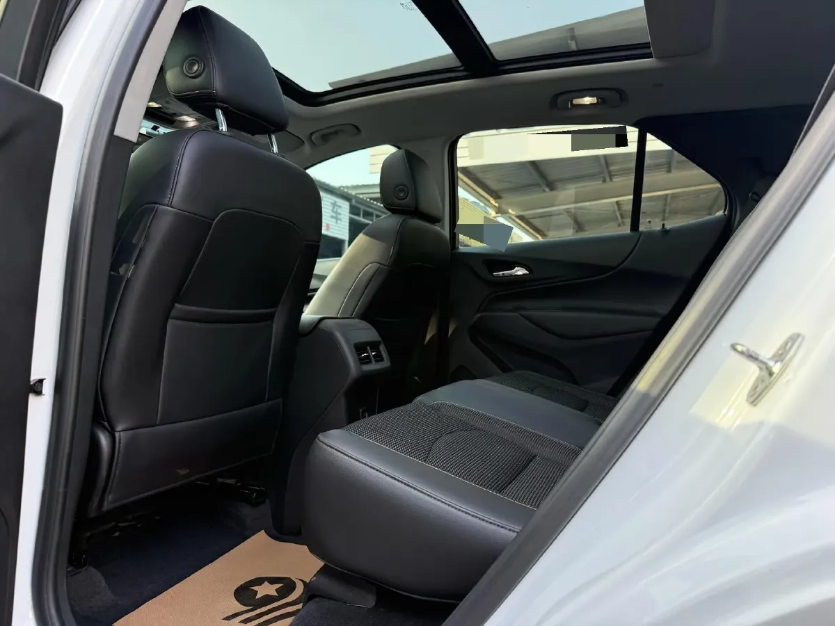 2018 Chevrolet Equinox 1.5T 180HP L4 6AT,autocango,china used car exporter,china ev exporter,chinese used car exporter,chinese used ev exporter