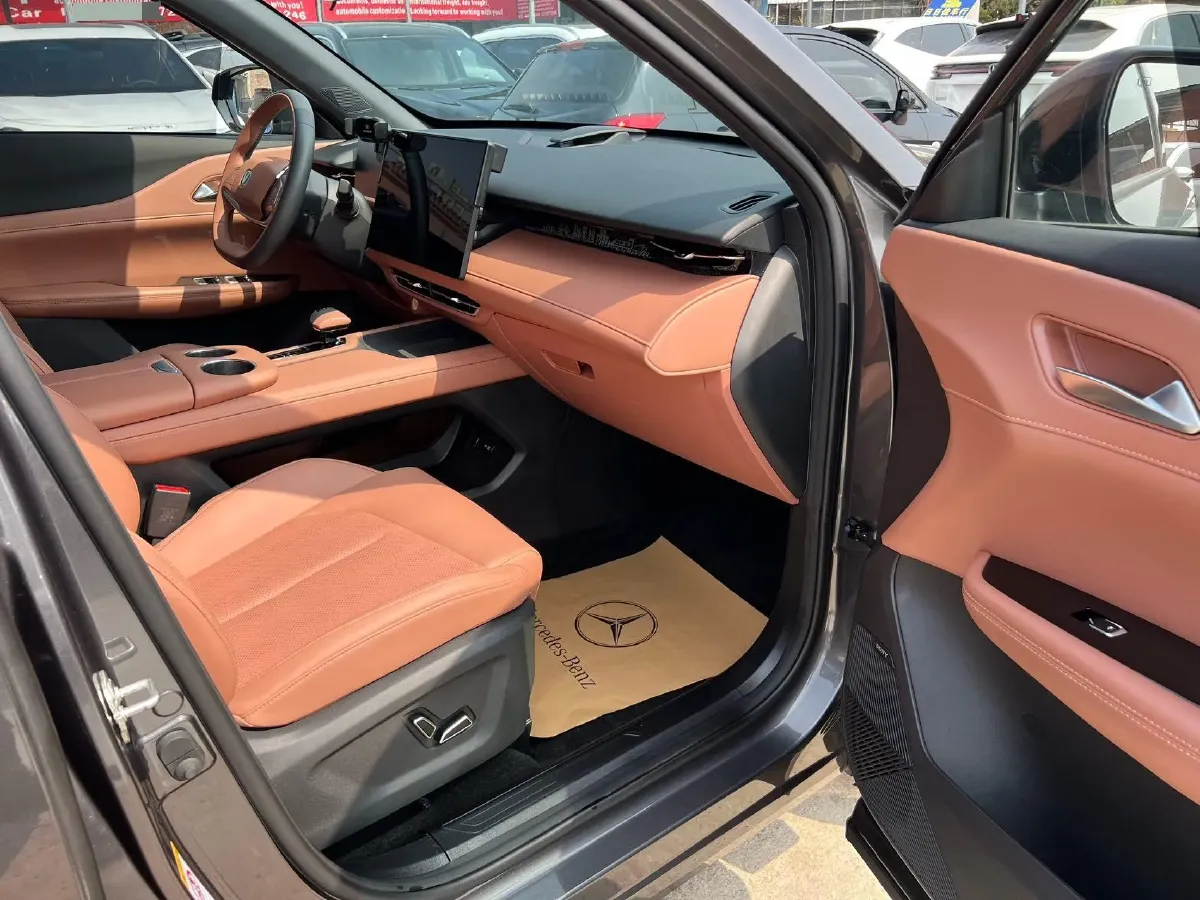 2025 ChangAn UNI-Z 1.5T 188HP L4 7DCT,autocango,china used car exporter,china ev exporter,chinese used car exporter,chinese used ev exporter