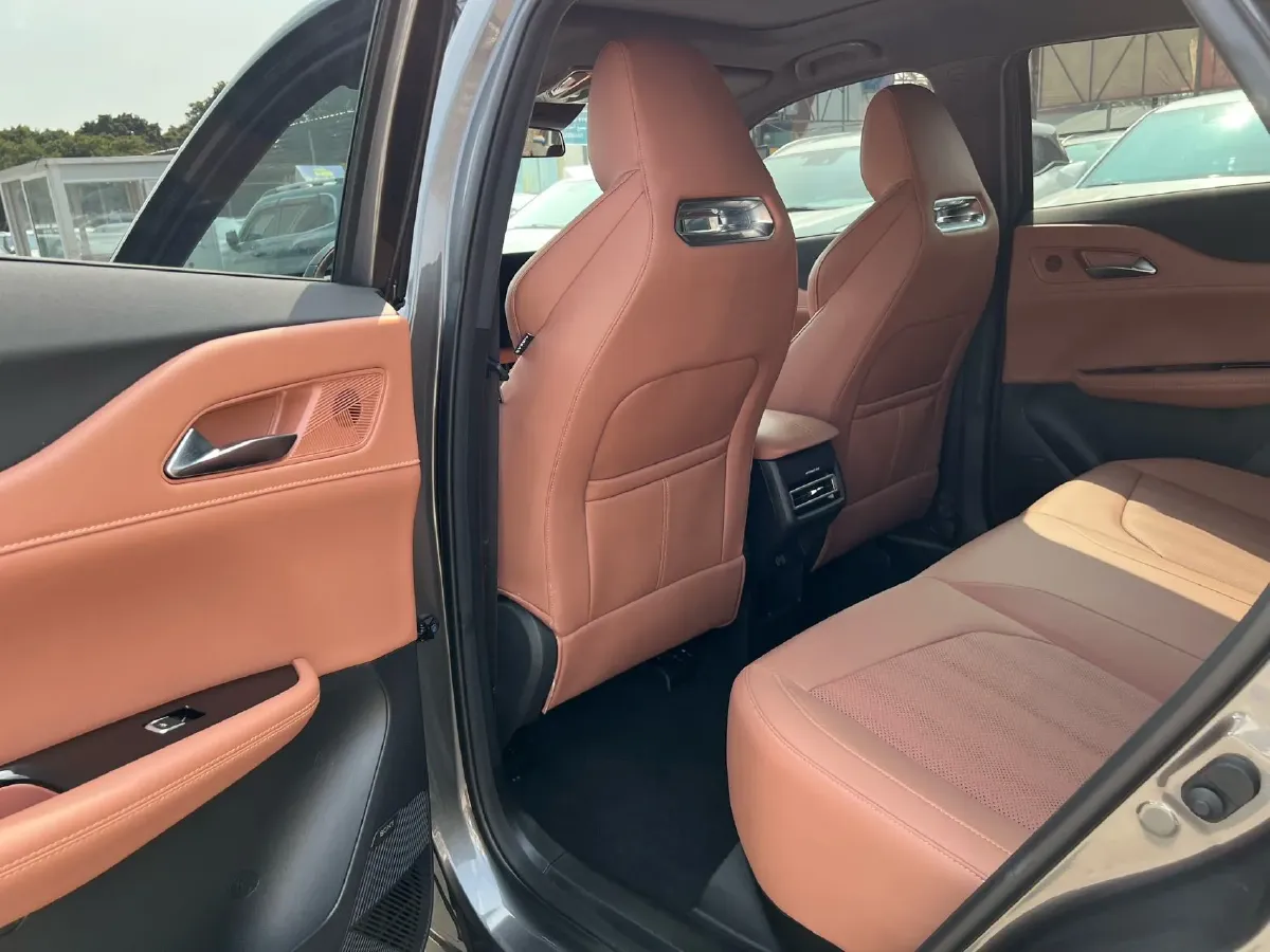 2025 ChangAn UNI-Z 1.5T 188HP L4 7DCT,autocango,china used car exporter,china ev exporter,chinese used car exporter,chinese used ev exporter