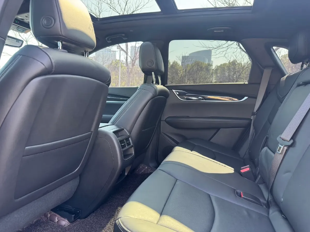 2020 Cadillac XT5 2.0T 237HP L4 9AT,autocango,china used car exporter,china ev exporter,chinese used car exporter,chinese used ev exporter