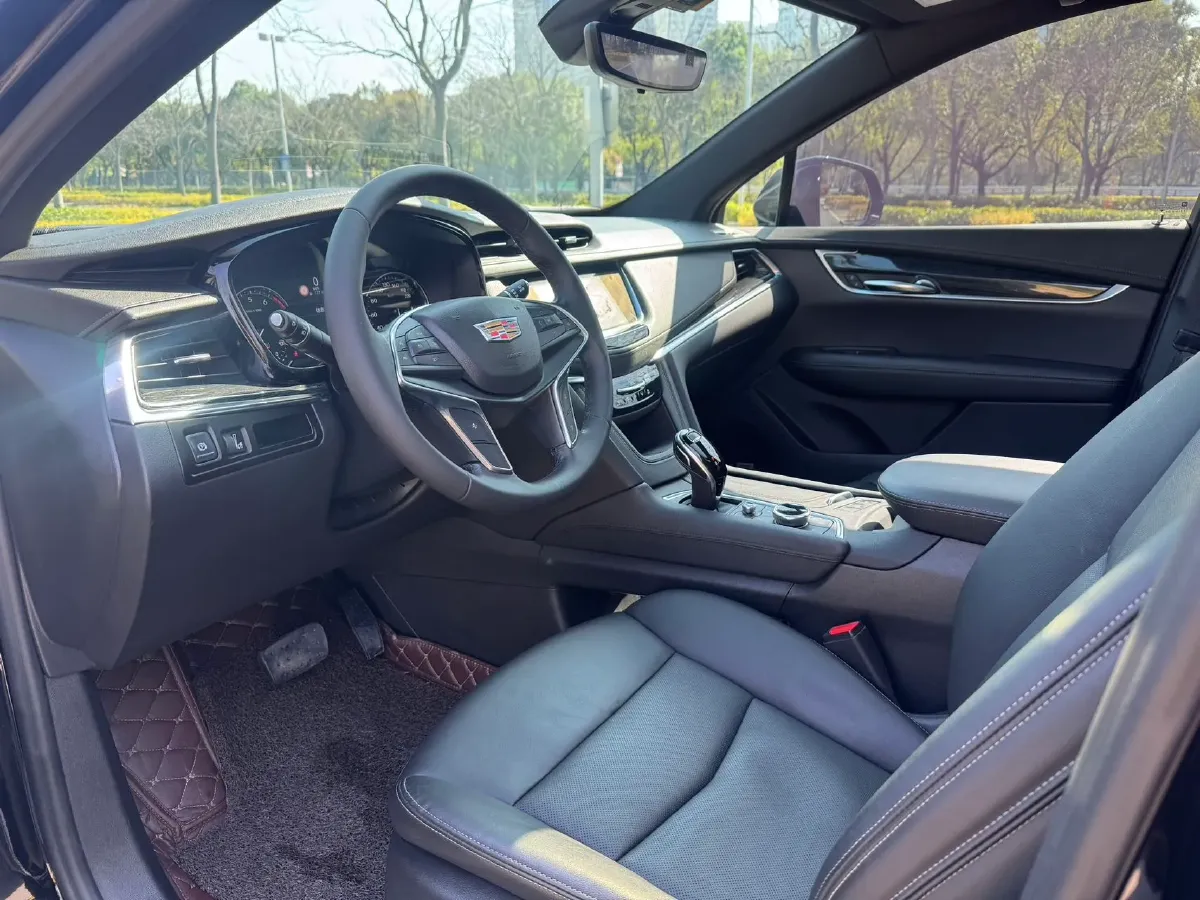 2020 Cadillac XT5 2.0T 237HP L4 9AT,autocango,china used car exporter,china ev exporter,chinese used car exporter,chinese used ev exporter