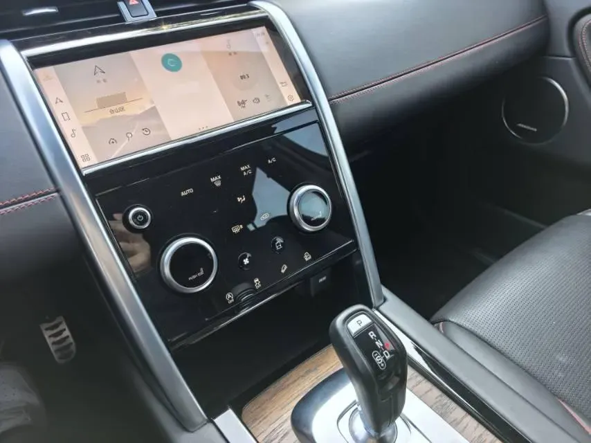 2022 Land Rover Discovery Sport 2.0T 249HP L4 9AT,autocango,china used car exporter,china ev exporter,chinese used car exporter,chinese used ev exporter