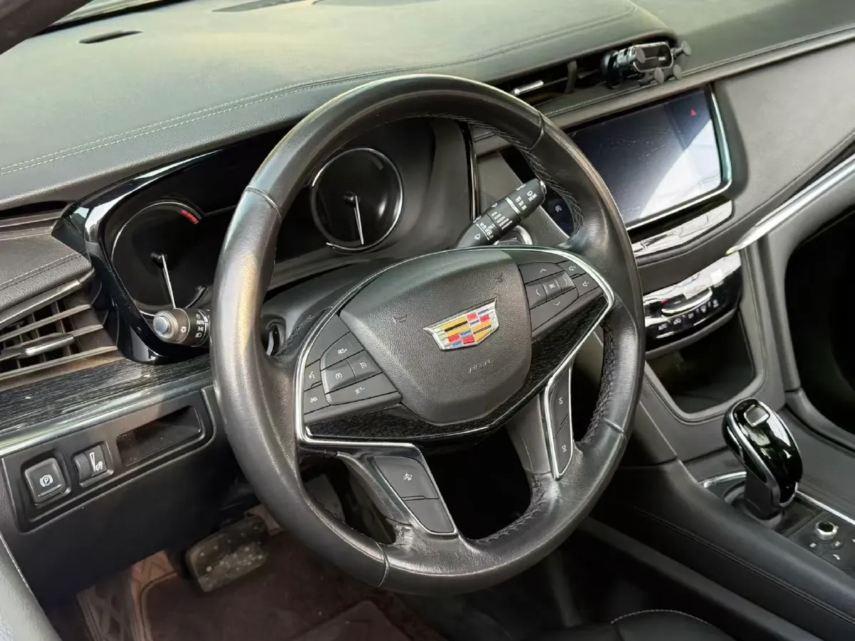 2020 Cadillac XT5 2.0T 237HP L4 9AT,autocango,china used car exporter,china ev exporter,chinese used car exporter,chinese used ev exporter