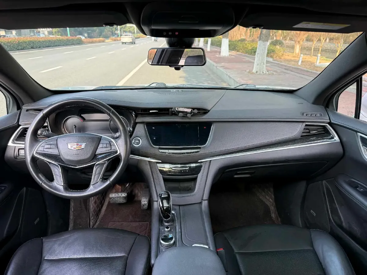 2020 Cadillac XT5 2.0T 237HP L4 9AT,autocango,china used car exporter,china ev exporter,chinese used car exporter,chinese used ev exporter