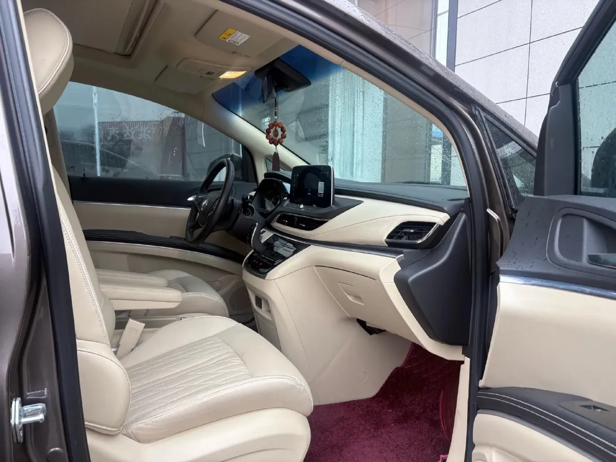 2023 Buick GL8 2.0T 237HP L4 9AT,autocango,china used car exporter,china ev exporter,chinese used car exporter,chinese used ev exporter