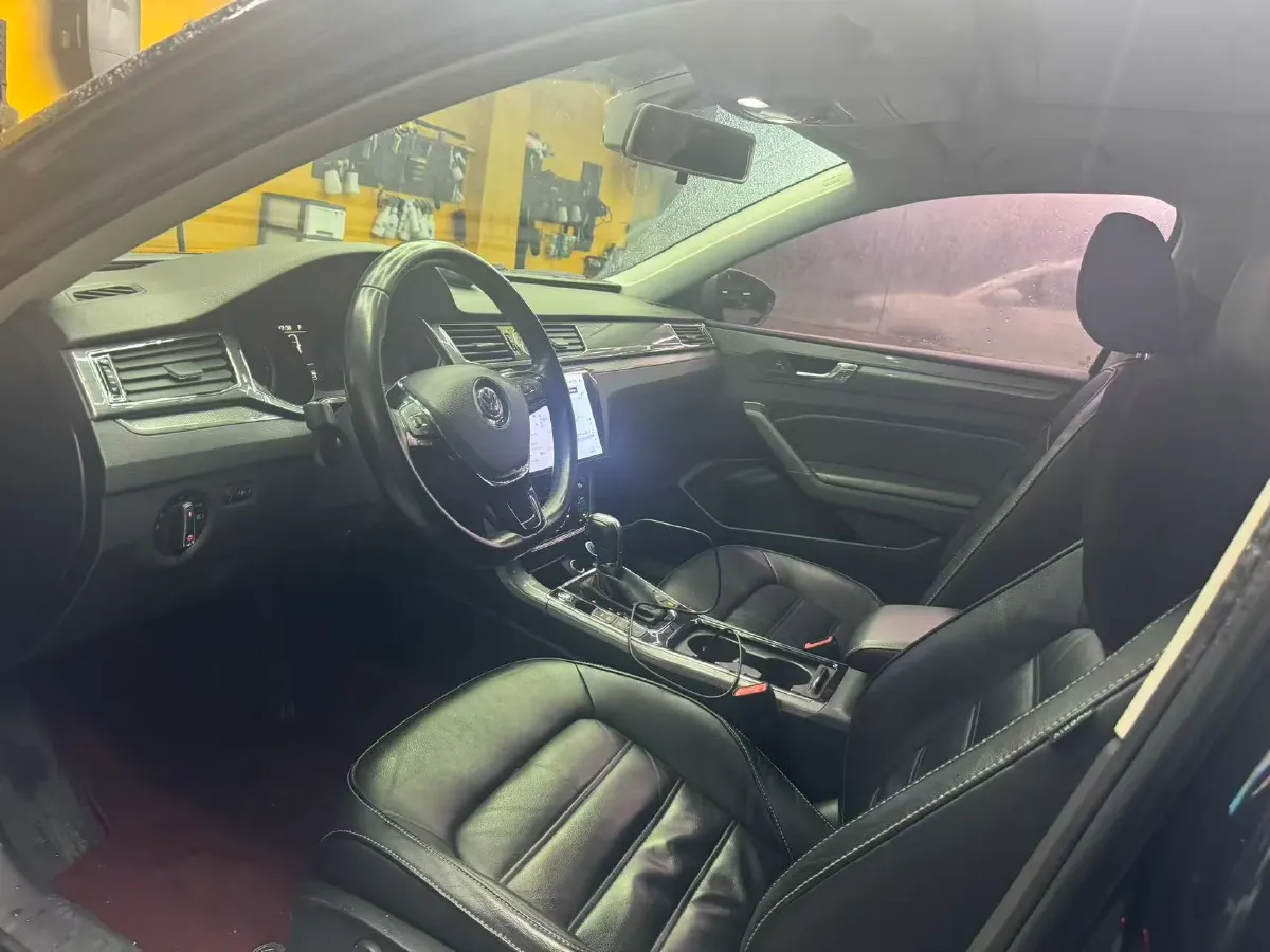 2017 Volkswagen Passat 1.8T 180HP L4 7DCT,autocango,china used car exporter,china ev exporter,chinese used car exporter,chinese used ev exporter