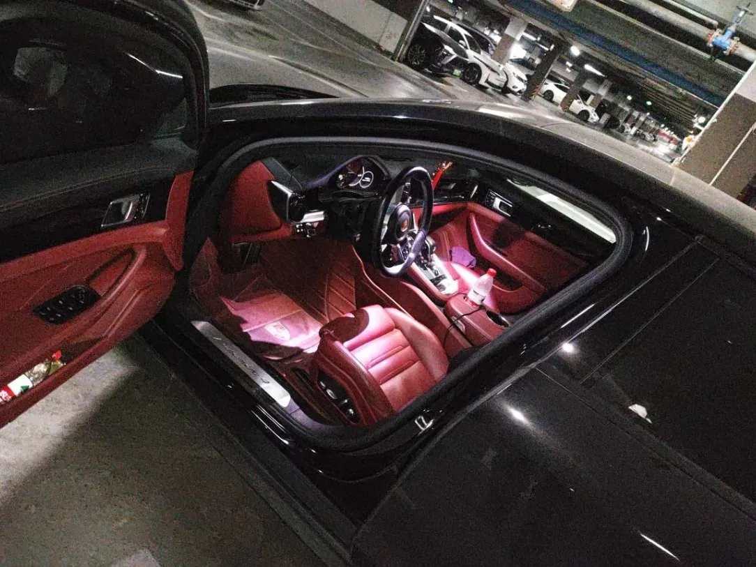 2021 Porsche Panamera 2.9T 330HP V6 8DCT PHEV 17.9KWH,autocango,china used car exporter,china ev exporter,chinese used car exporter,chinese used ev exporter