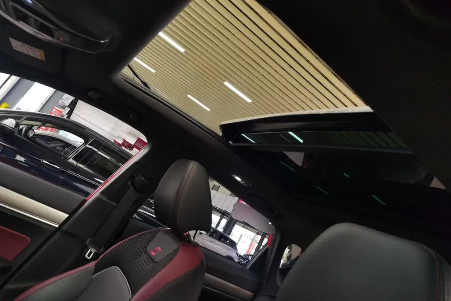 2019 Geely Coolray 1.5T 177HP L3 7DCT,autocango,china used car exporter,china ev exporter,chinese used car exporter,chinese used ev exporter