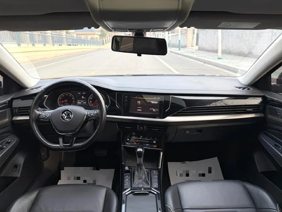 2021 Volkswagen Passat 1.4T 150HP L4 7DCT,autocango,china used car exporter,china ev exporter,chinese used car exporter,chinese used ev exporter
