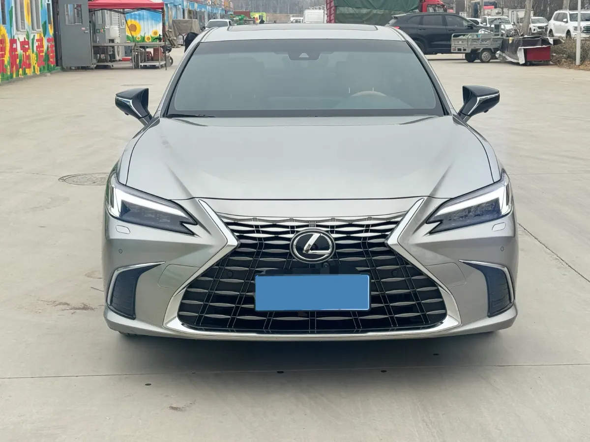 2025 Lexus ES 2.0L 173HP L4 CVT,autocango,china used car exporter,china ev exporter,chinese used car exporter,chinese used ev exporter