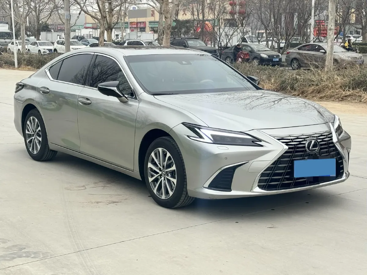 2025 Lexus ES 2.0L 173HP L4 CVT,autocango,china used car exporter,china ev exporter,chinese used car exporter,chinese used ev exporter