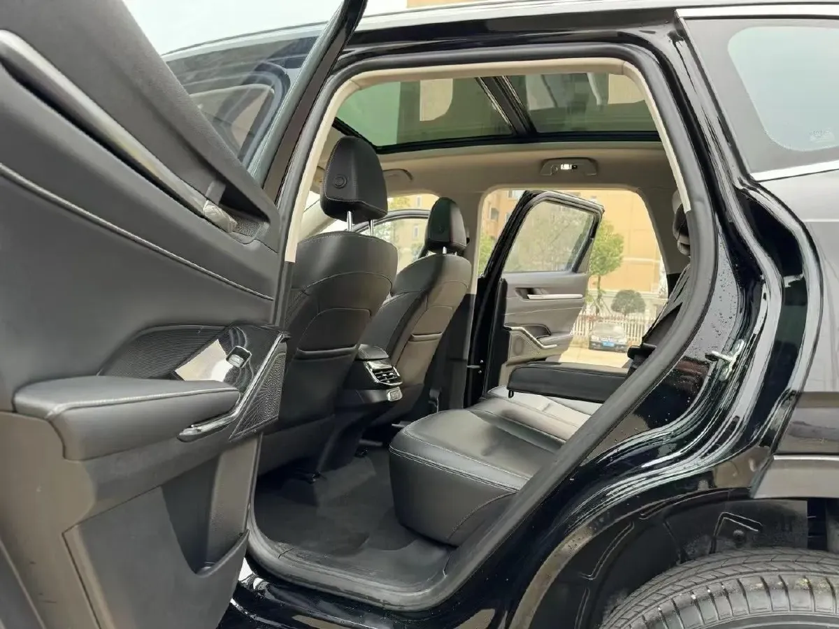 2022 Haval H6 1.5T 184HP L4 7DCT,autocango,china used car exporter,china ev exporter,chinese used car exporter,chinese used ev exporter